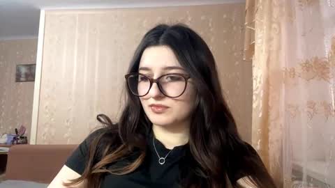 Elisheva online show from 02-03-26, 01:38