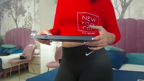 corineray online show from 10-23-25, 01:43