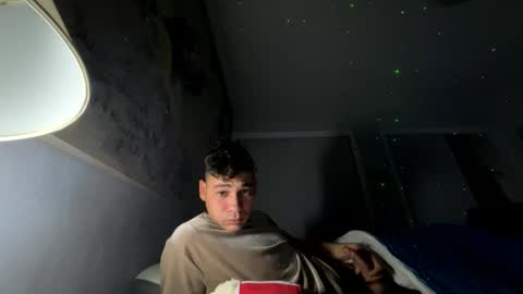 Snapshot of coronelking chatting on 12-31-24, 01:08 coronelking online show from 12-31-24, 01:08