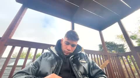 Snapshot of coronelking chatting on 01-03-25, 10:19 coronelking online show from 01-03-25, 10:19