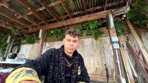 Snapshot of coronelking chatting on 10-21-25, 07:36 coronelking online show from 10-21-25, 07:36