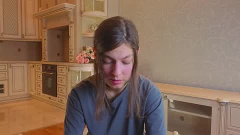 Snapshot of corriezarella chatting on 10-09-25, 03:54 call me Alice online show from 10-09-25, 03:54