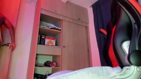 Snapshot of corvis_xnc0012 chatting on 10-15-25, 07:41 Corvis Xnc0012 online show from 10-15-25, 07:41