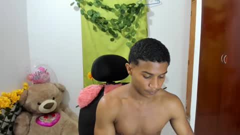 Ethan  online show from 01-05-25, 11:33