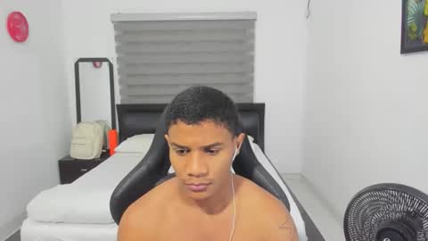 Snapshot of corzoethan chatting on 01-31-26, 11:36 Ethan online show from 01-31-26, 11:36