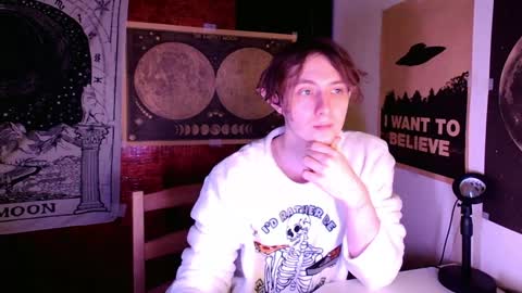 Snapshot of cosmonudes chatting on 01-05-25, 02:41 Barry online show from 01-05-25, 02:41