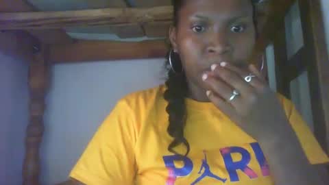 couleur_vanille online show from 02-04-25, 11:05