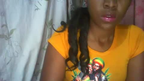 couleur_vanille online show from 10-02-25, 02:07