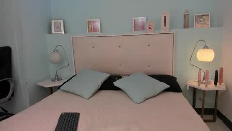 lola y juan online show from 10-16-25, 04:35