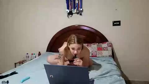 couplehot1515 online show from 12-27-24, 04:04