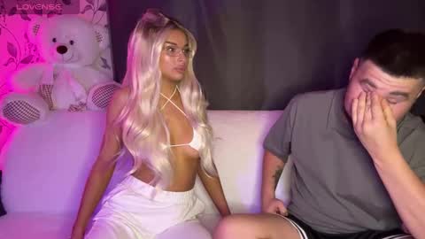 Emily  Ryan online show from 10-16-25, 08:21