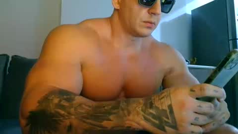 couplemuscle40 online show from 09-23-25, 11:41