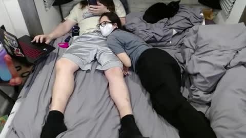 Snapshot of couplenxtdoor351 chatting on 03-13-26, 03:57 couplenxtdoor351 online show from 03-13-26, 03:57