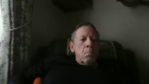 Snapshot of courieral1 chatting on 11-29-25, 10:18 courieral1 online show from 11-29-25, 10:18