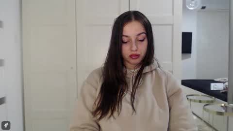 Snapshot of courtney_lux chatting on 11-03-25, 03:13 Courtney online show from 11-03-25, 03:13