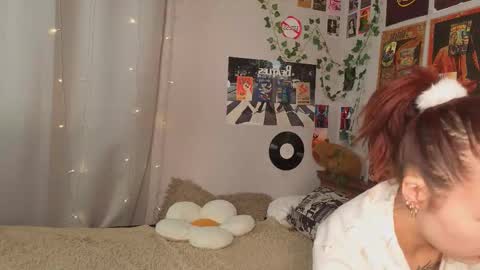 Snapshot of coventinahazleton chatting on 11-26-25, 08:10 Yuna online show from 11-26-25, 08:10