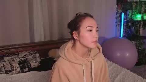 Snapshot of coventinahazleton chatting on 12-13-25, 08:36 Yuna online show from 12-13-25, 08:36