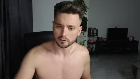 Snapshot of cowboylean chatting on 02-08-25, 12:38 cbl online show from 02-08-25, 12:38