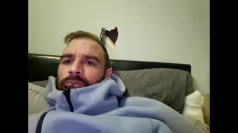 cozzyfella97 online show from 10-05-25, 08:51