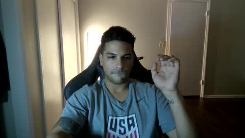 Snapshot of cpapichulo chatting on 01-10-26, 01:40 CpapiChulo online show from 01-10-26, 01:40