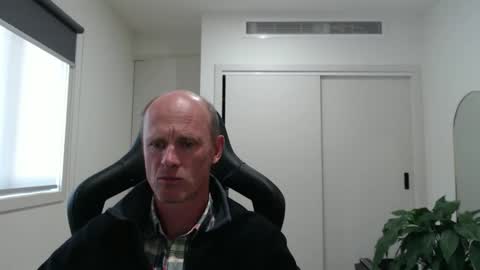 Snapshot of cptduckpants chatting on 11-19-25, 12:43 cptduckpants online show from 11-19-25, 12:43