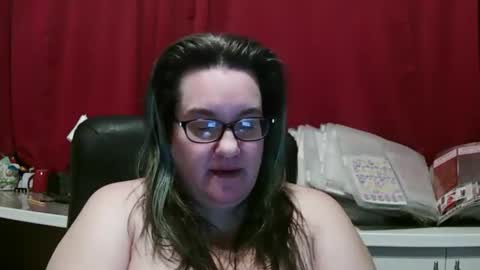 Craftgirl online show from 11-21-25, 03:33