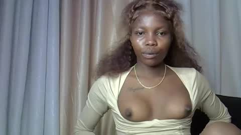 Snapshot of craizybitch chatting on 02-02-26, 04:22 craizybitch online show from 02-02-26, 04:22