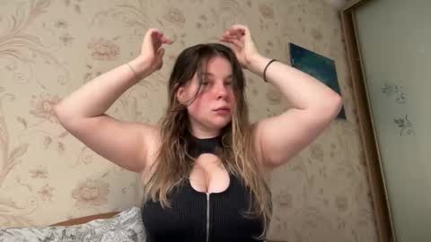 Elise online show from 10-24-25, 05:48