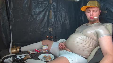 Snapshot of cravingboy chatting on 11-07-25, 06:30 robin online show from 11-07-25, 06:30