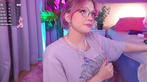 Snapshot of crazy__wine chatting on 12-05-24, 02:31 Sonya online show from 12-05-24, 02:31