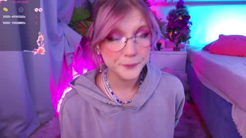 Snapshot of crazy__wine chatting on 12-27-24, 10:37 Sonya online show from 12-27-24, 10:37