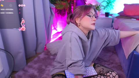 Snapshot of crazy__wine chatting on 01-10-25, 01:42 Sonya online show from 01-10-25, 01:42