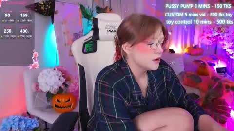 Snapshot of crazy__wine chatting on 11-01-25, 12:12 Sonya online show from 11-01-25, 12:12