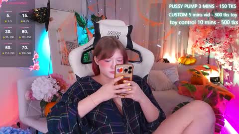 Snapshot of crazy__wine chatting on 11-01-25, 12:18 Sonya online show from 11-01-25, 12:18