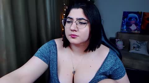 Snapshot of crazy_bunya chatting on 12-21-24, 02:26 Crazy Bunya online show from 12-21-24, 02:26