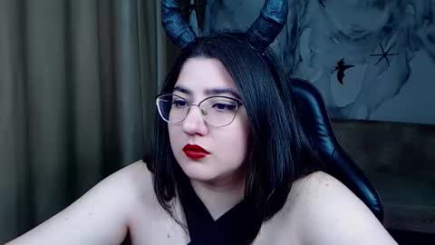 Snapshot of crazy_bunya chatting on 10-19-25, 01:45 Crazy Bunya online show from 10-19-25, 01:45