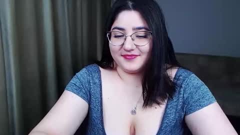 Snapshot of crazy_bunya chatting on 11-15-25, 01:29 Crazy Bunya online show from 11-15-25, 01:29