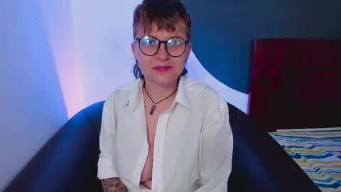 Snapshot of crazy_cakes_ chatting on 03-08-25, 02:30 Lexie Rose online show from 03-08-25, 02:30