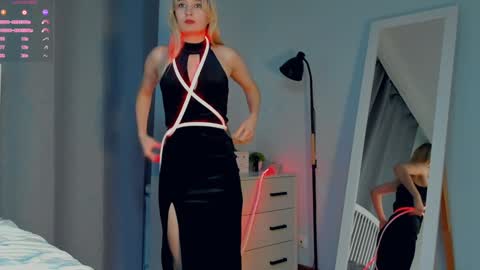 Emma online show from 12-25-24, 11:31