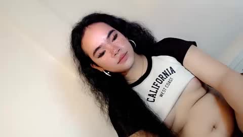 Hot Ayisha online show from 01-01-25, 04:07