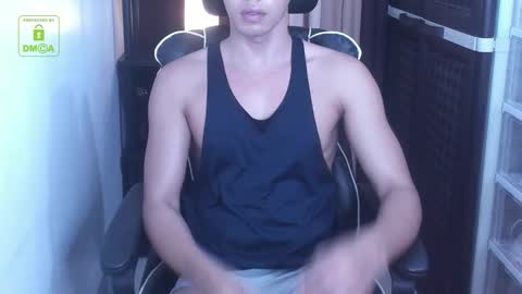 Snapshot of crazyasiancum chatting on 11-22-25, 05:06 Zion online show from 11-22-25, 05:06