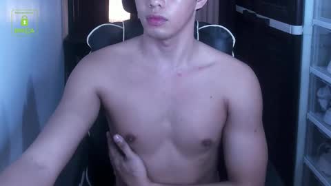 Snapshot of crazyasiancum chatting on 12-03-25, 05:48 Zion online show from 12-03-25, 05:48