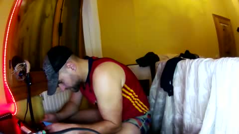 crazyboy44412345 online show from 11-21-25, 06:12