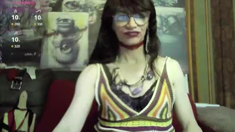 Snapshot of crazyjuny chatting on 10-24-25, 06:37 CrazyJuny online show from 10-24-25, 06:37