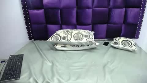 Snapshot of crazyonme chatting on 12-31-24, 12:15 diosalinda online show from 12-31-24, 12:15