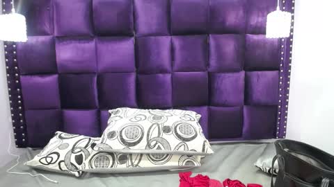 Snapshot of crazyonme chatting on 01-23-25, 03:37 diosalinda online show from 01-23-25, 03:37