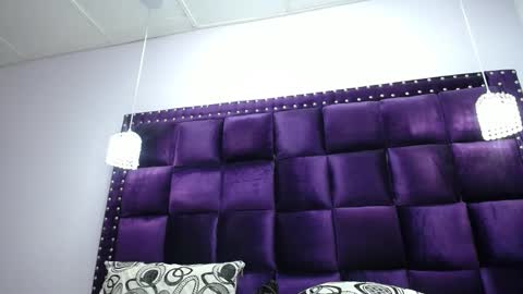 Snapshot of crazyonme chatting on 03-12-25, 07:06 diosalinda online show from 03-12-25, 07:06