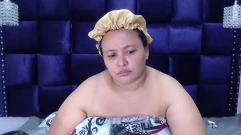 Snapshot of crazyonme chatting on 09-09-25, 04:01 diosalinda online show from 09-09-25, 04:01