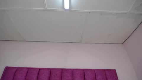 Snapshot of crazyonme chatting on 10-24-25, 01:24 diosalinda online show from 10-24-25, 01:24