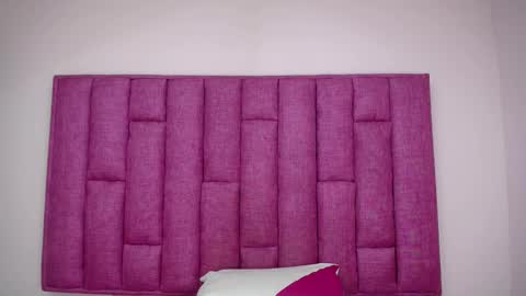 Snapshot of crazyonme chatting on 10-31-25, 07:37 diosalinda online show from 10-31-25, 07:37